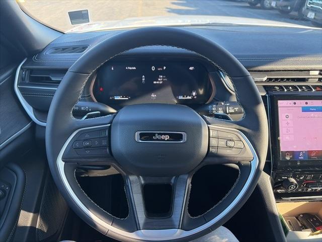 new 2025 Jeep Grand Cherokee car, priced at $43,870
