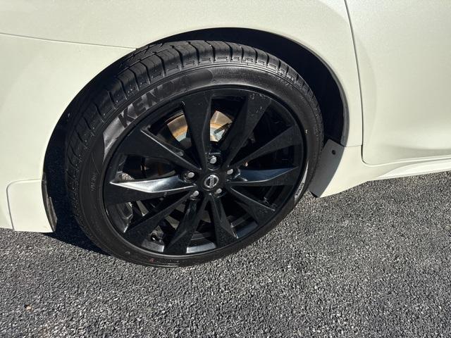 used 2019 Nissan Maxima car, priced at $20,898