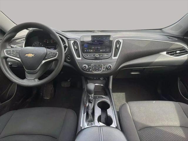 2023 GRAY Chevrolet Malibu