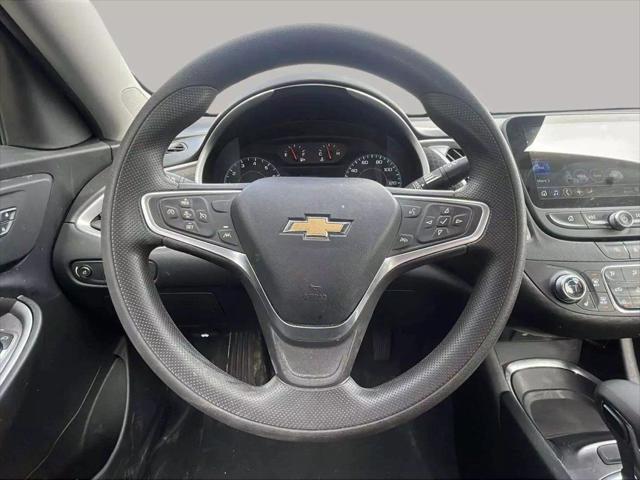2023 GRAY Chevrolet Malibu