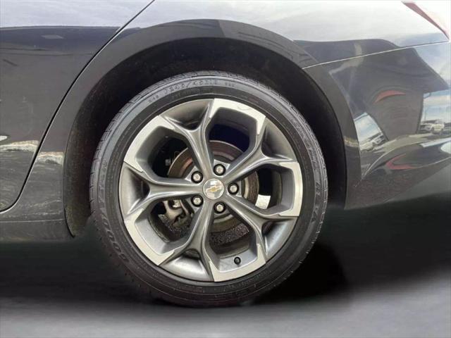 2023 GRAY Chevrolet Malibu