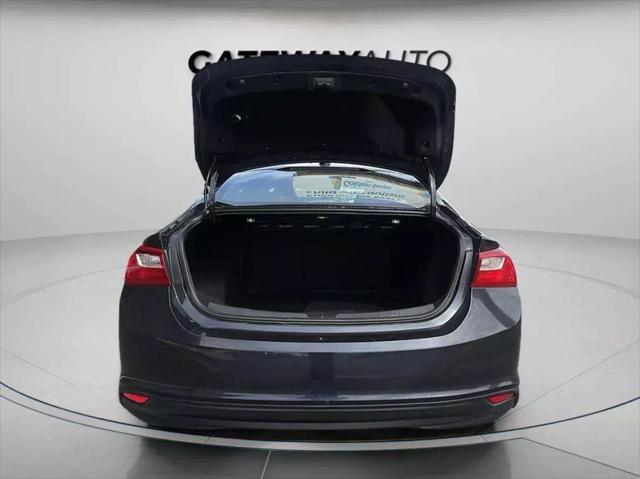 2023 GRAY Chevrolet Malibu