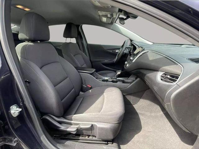 2023 GRAY Chevrolet Malibu