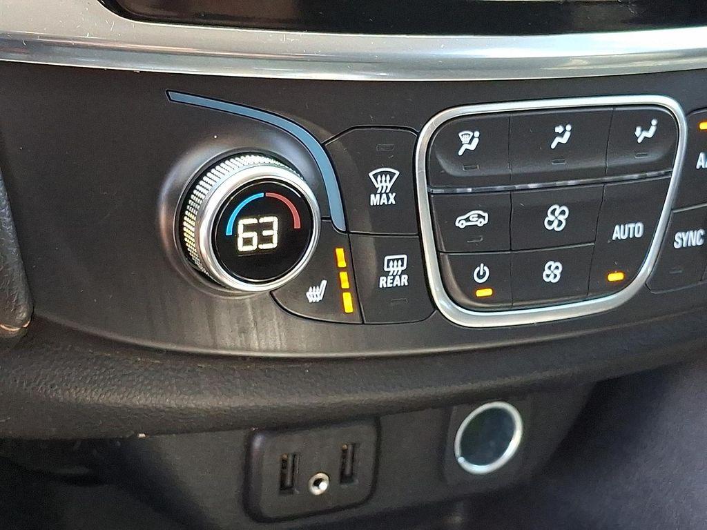 2020 Chevrolet Traverse 1LT - Photo 25