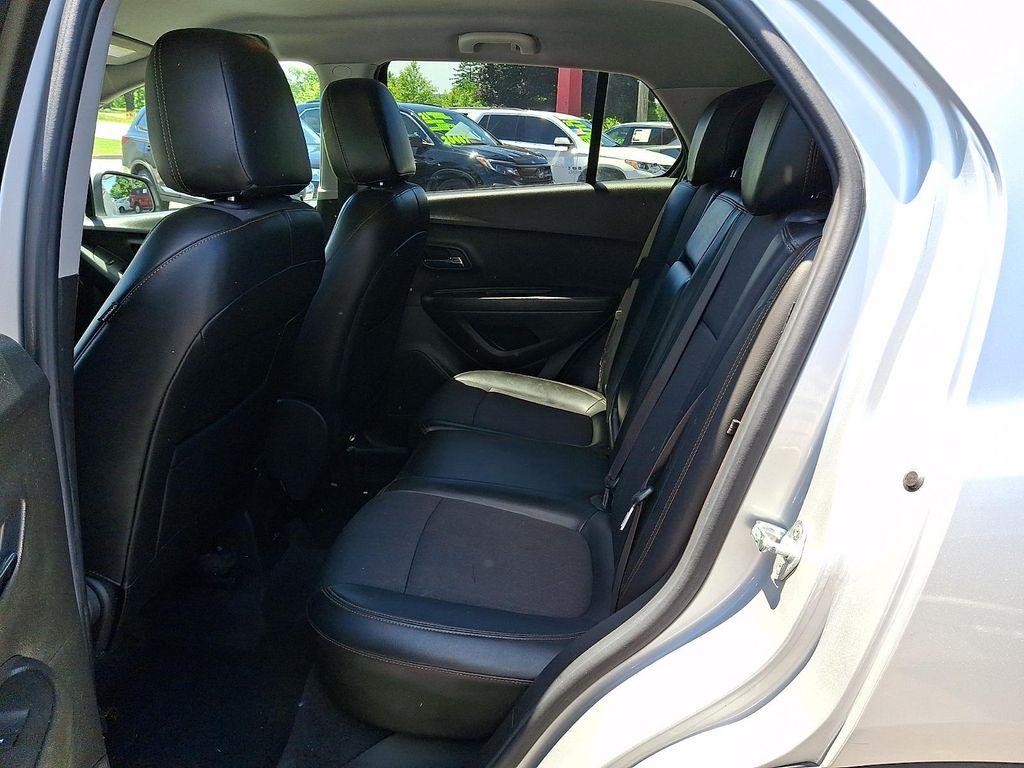 2017 Chevrolet Trax LT - Photo 10