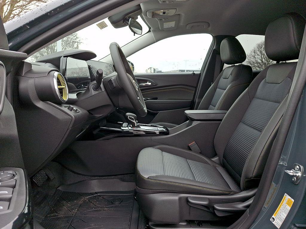 new 2026 Chevrolet Trax car, priced at $25,784