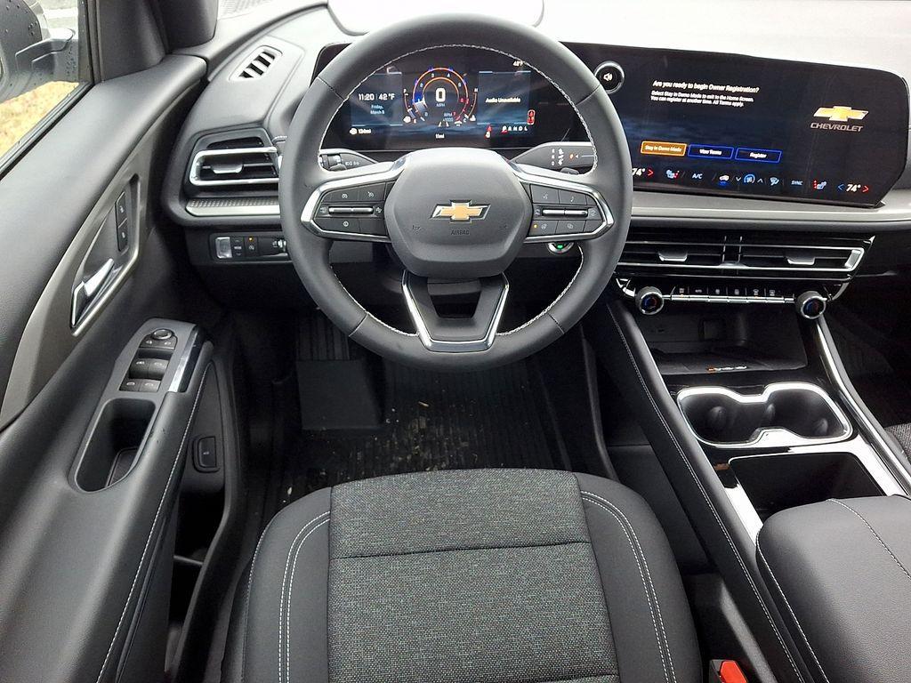 new 2026 Chevrolet Traverse car, priced at $42,029