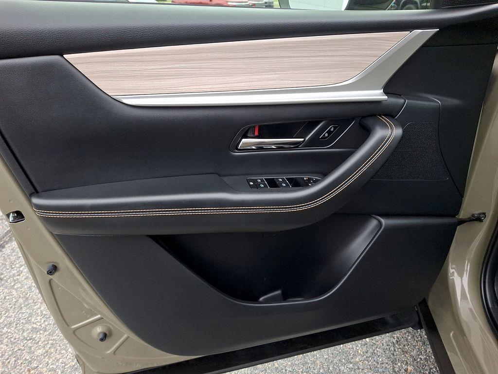 used 2025 Mazda CX-70 car, priced at $31,554