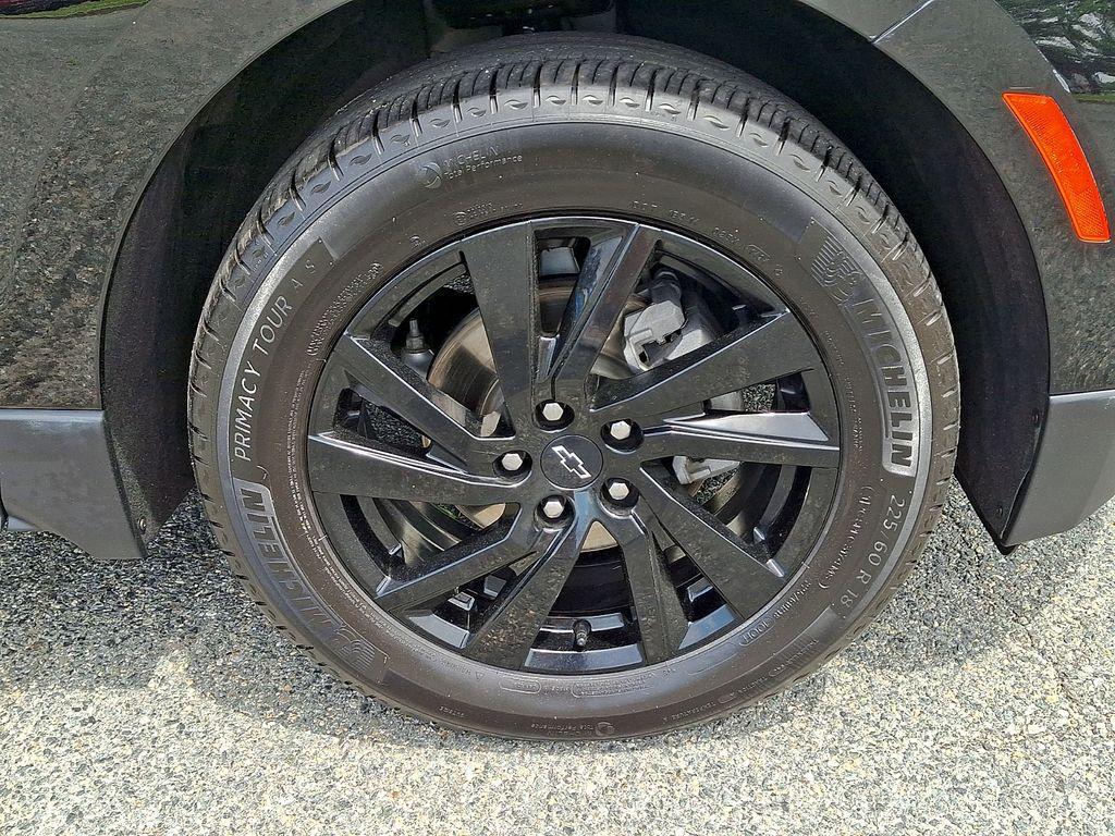 used 2024 Chevrolet Equinox car, priced at $25,640