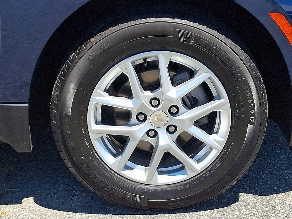 used 2023 Chevrolet Equinox car, priced at $20,633