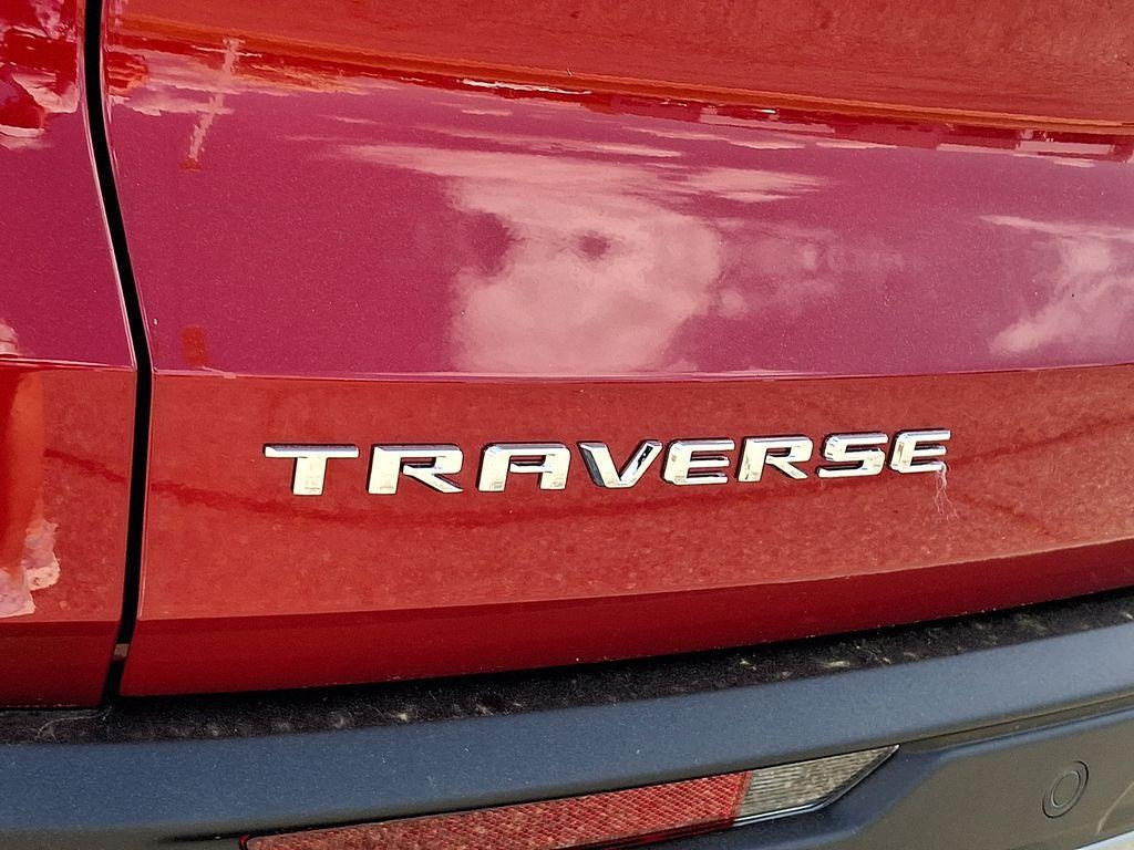 new 2026 Chevrolet Traverse car, priced at $43,306