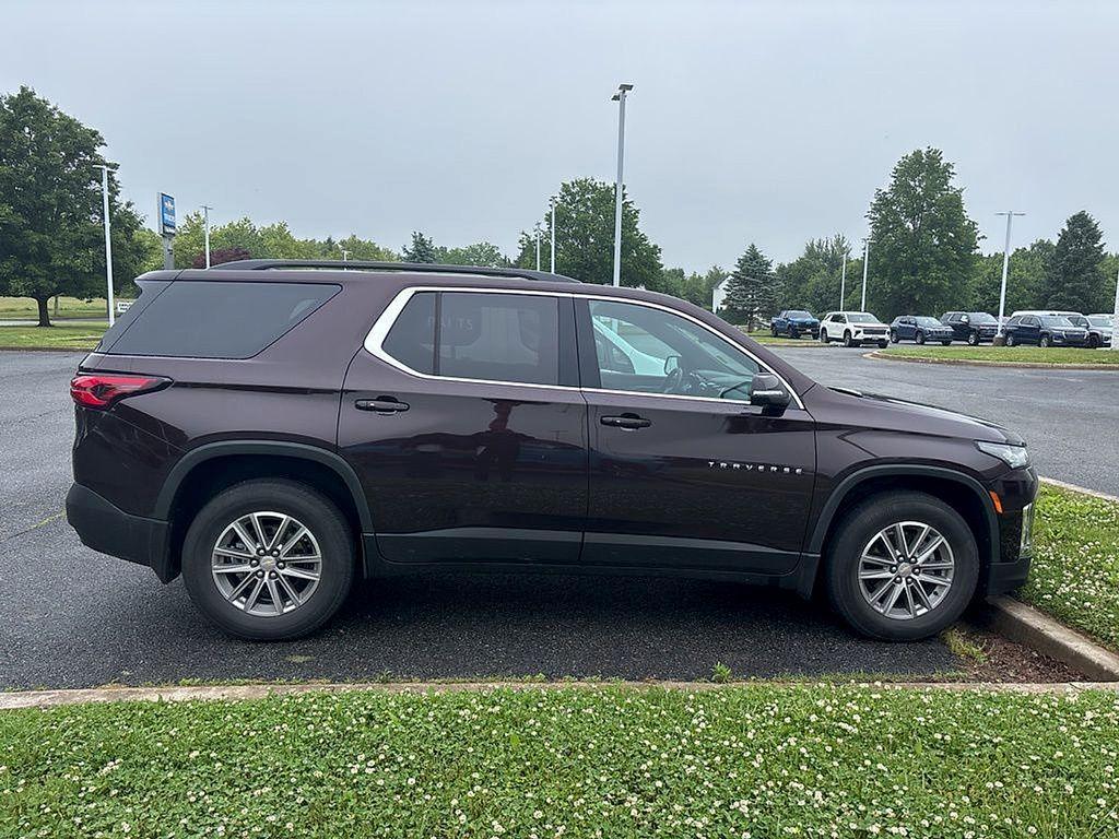 used 2023 Chevrolet Traverse car, priced at $32,619