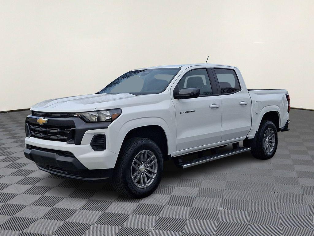 used 2024 Chevrolet Colorado car, priced at $31,316
