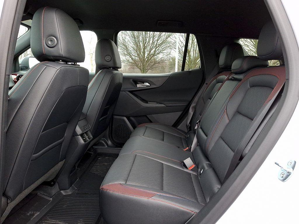 new 2026 Chevrolet Equinox car, priced at $35,665