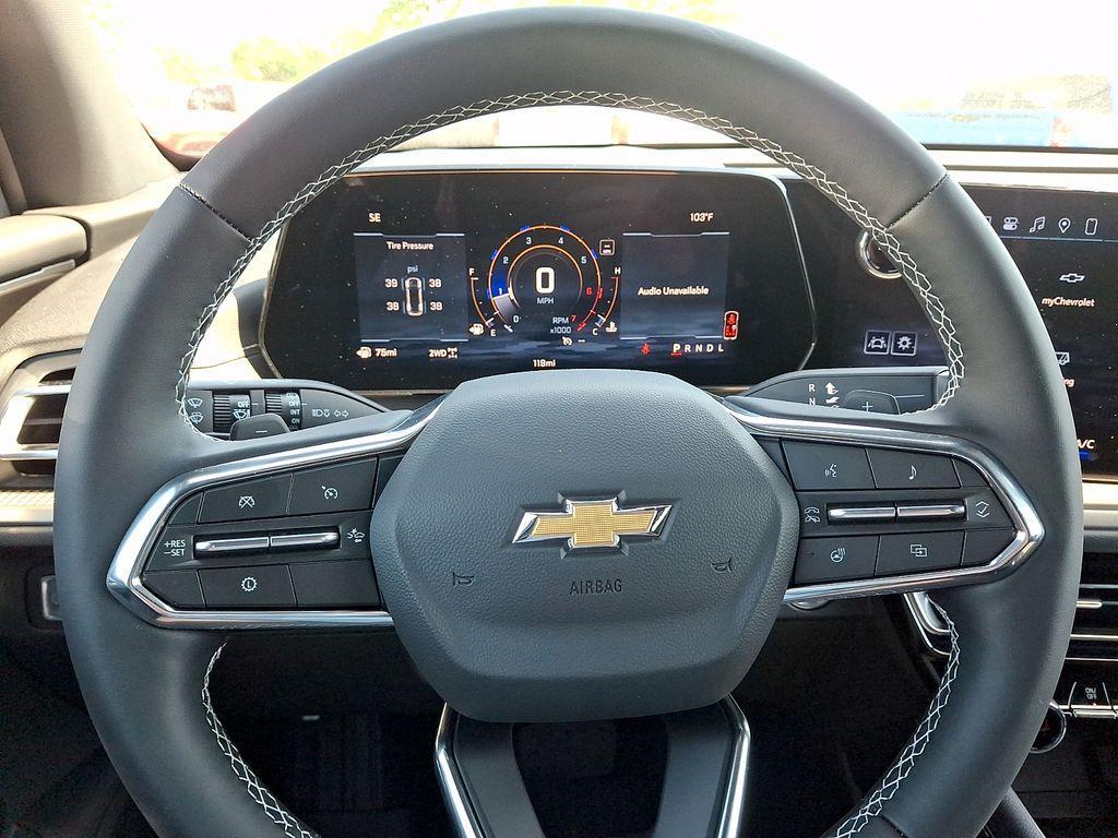 new 2026 Chevrolet Traverse car, priced at $46,425