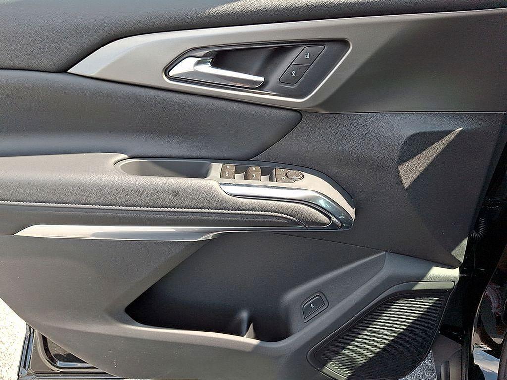 new 2026 Chevrolet Traverse car, priced at $45,626