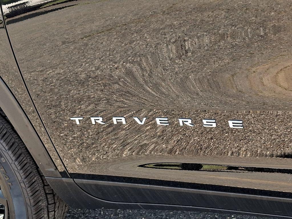 new 2026 Chevrolet Traverse car, priced at $46,425