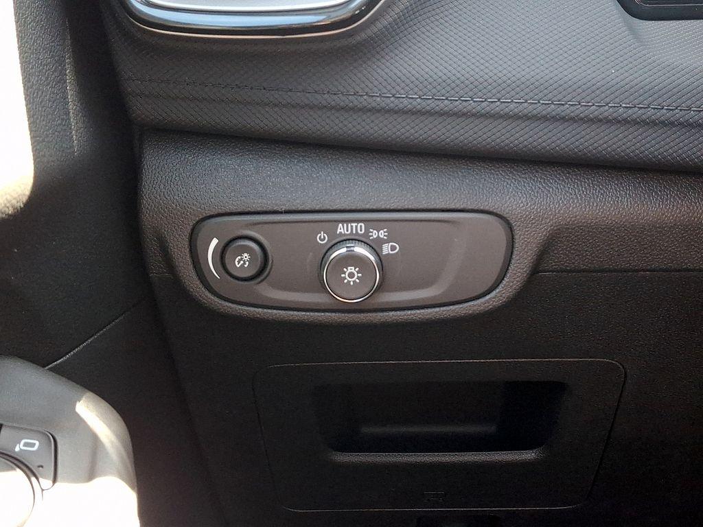 new 2026 Chevrolet TrailBlazer car, priced at $29,402