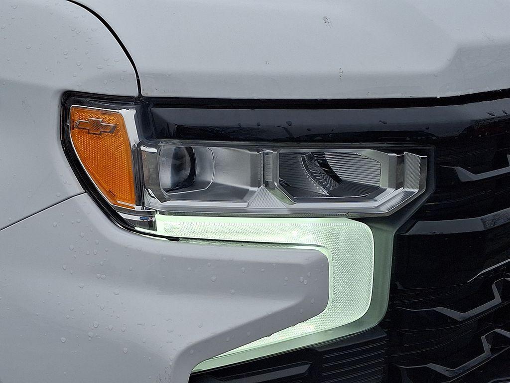 used 2022 Chevrolet Silverado 1500 car, priced at $39,304