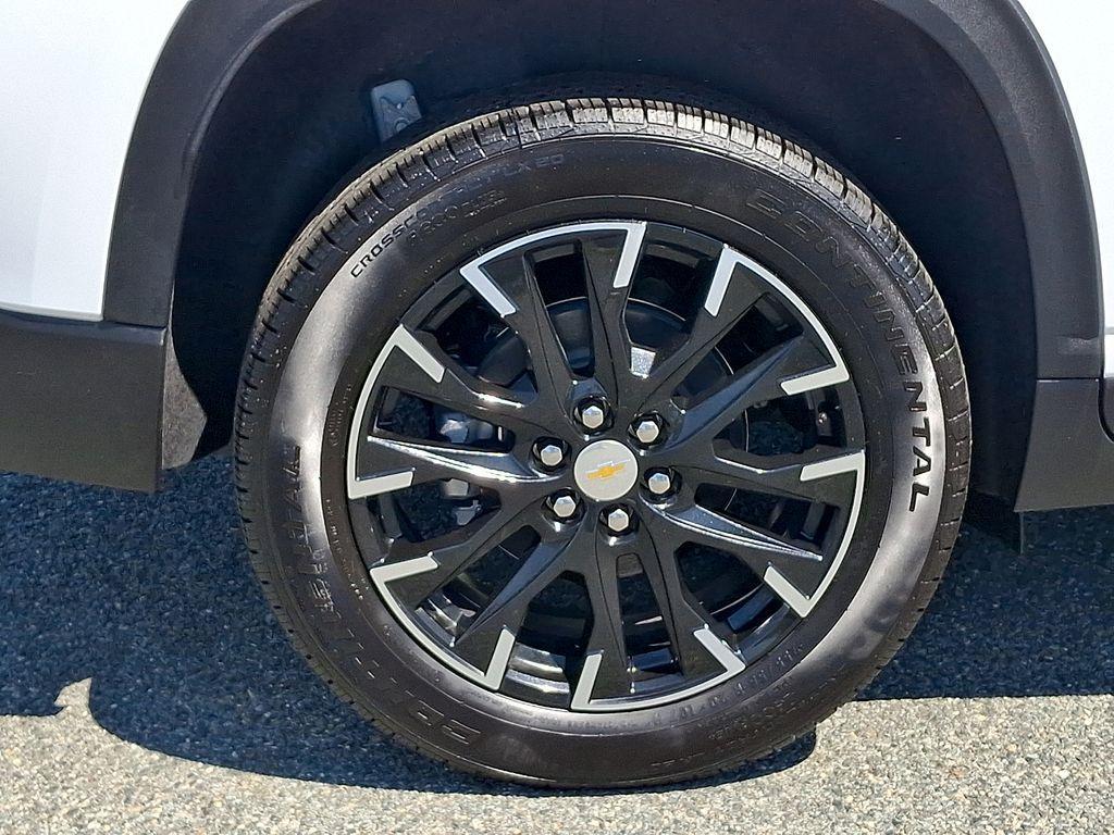 new 2026 Chevrolet Traverse car, priced at $43,682