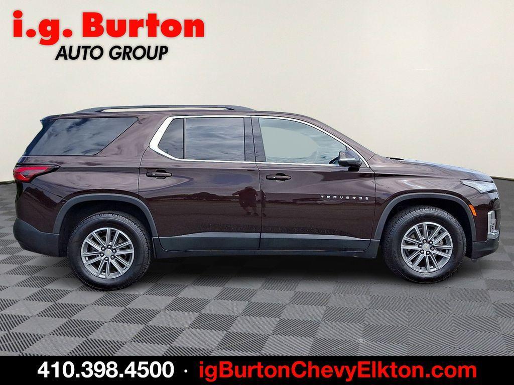 used 2022 Chevrolet Traverse car, priced at $29,161