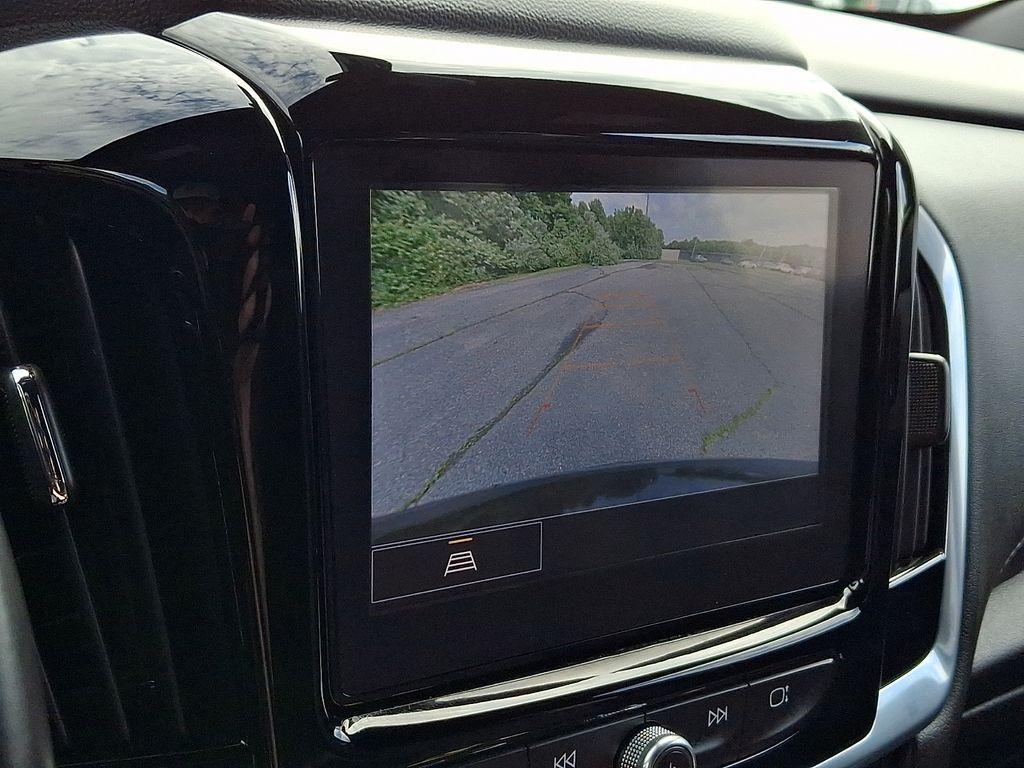 used 2022 Chevrolet Traverse car, priced at $29,161