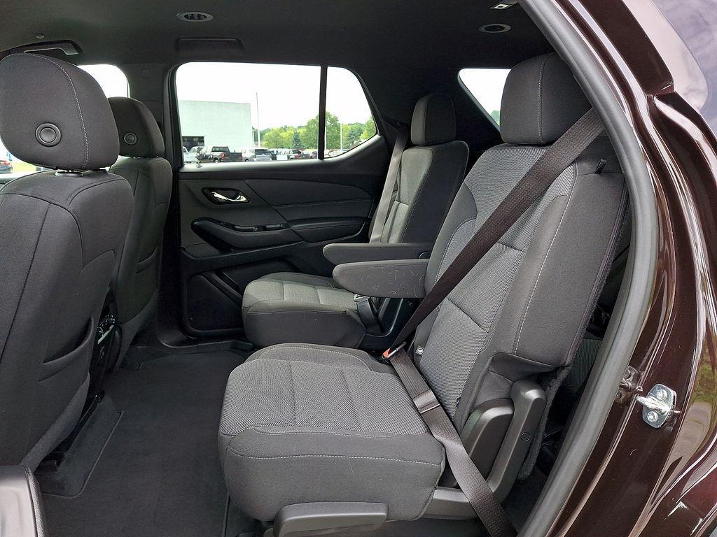 used 2022 Chevrolet Traverse car, priced at $29,161