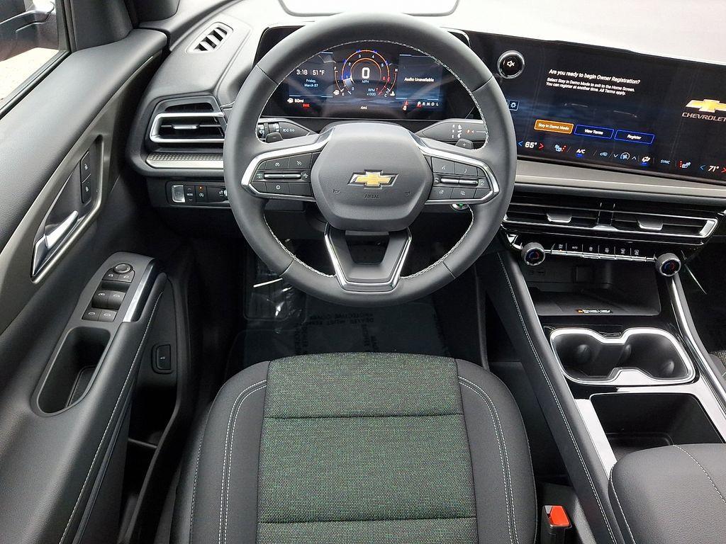 new 2026 Chevrolet Traverse car, priced at $41,988