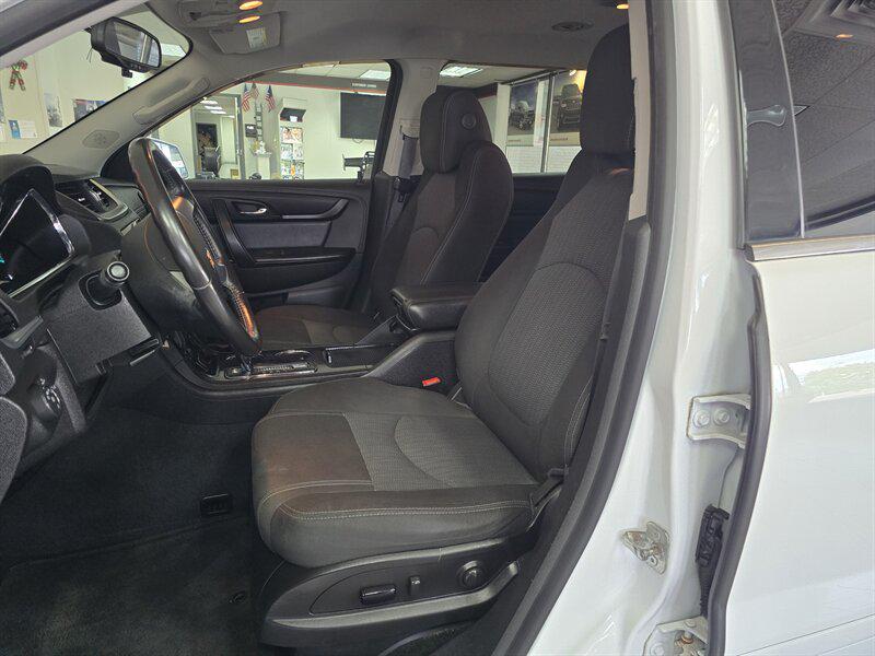 used 2017 Chevrolet Traverse car, priced at $12,995