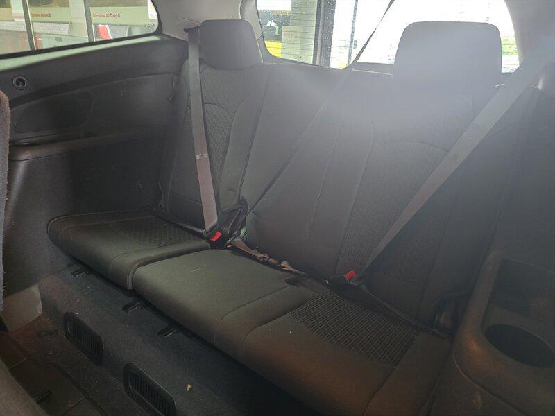 used 2010 Chevrolet Traverse car, priced at $7,995