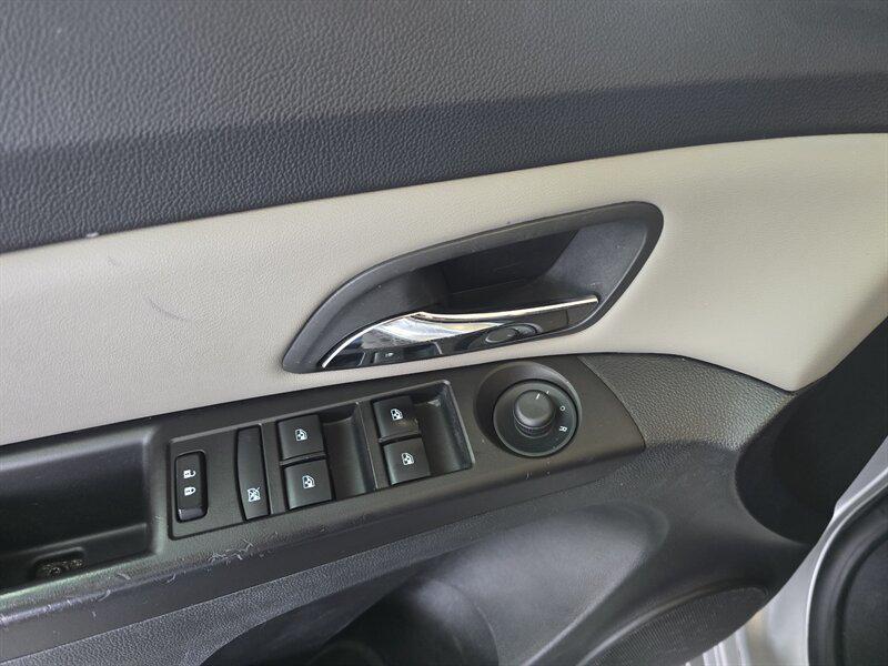 used 2015 Chevrolet Cruze car, priced at $4,995