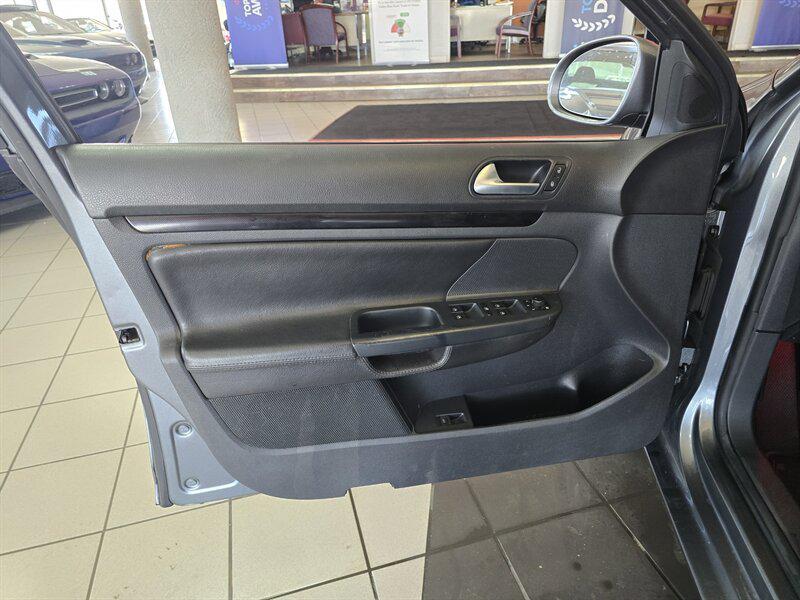 used 2014 Volkswagen Jetta SportWagen car, priced at $8,995