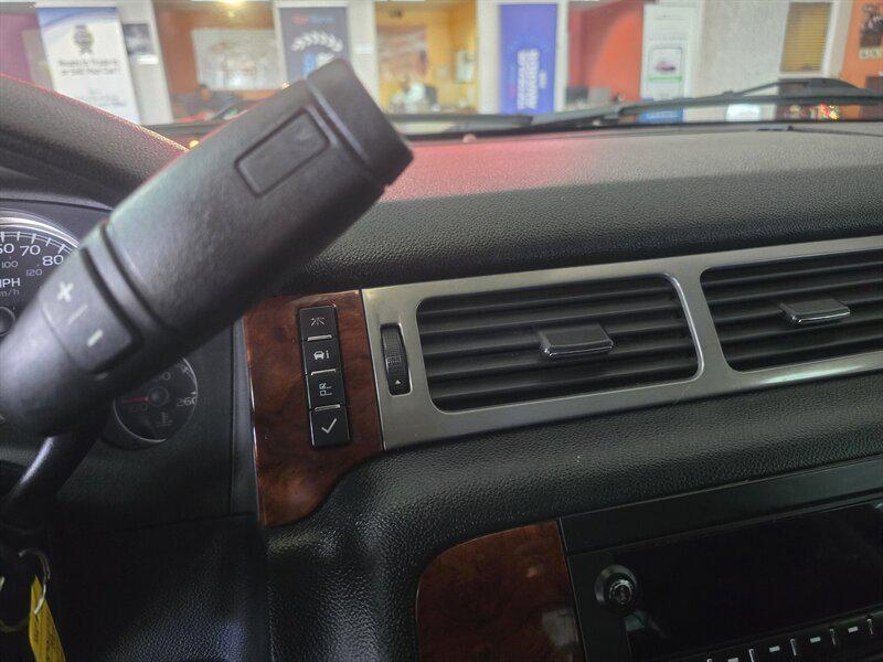 used 2011 Chevrolet Avalanche car, priced at $9,995