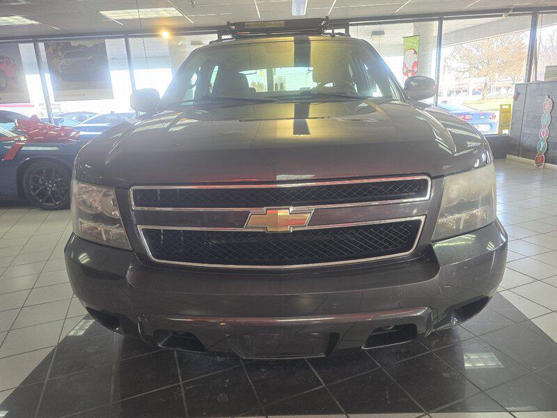 used 2011 Chevrolet Avalanche car, priced at $9,995
