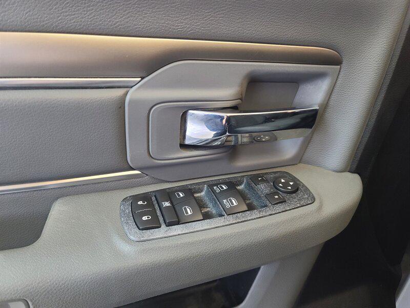 Bright Silver Metallic Clear Coat 2016 RAM 1500 SLT