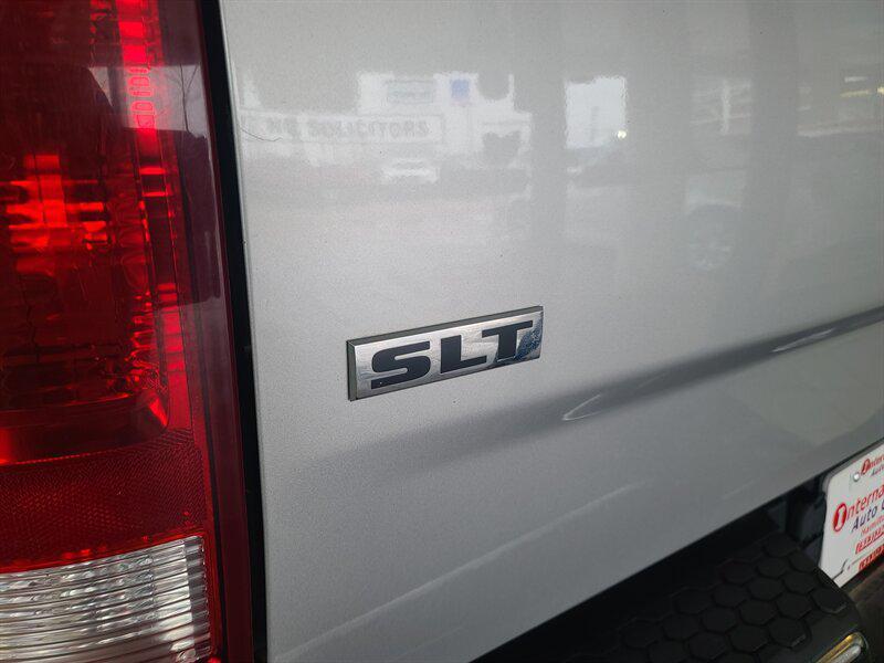 Bright Silver Metallic Clear Coat 2016 RAM 1500 SLT