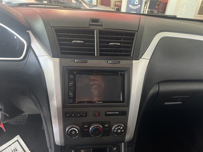 used 2012 Chevrolet Traverse car, priced at $5,995