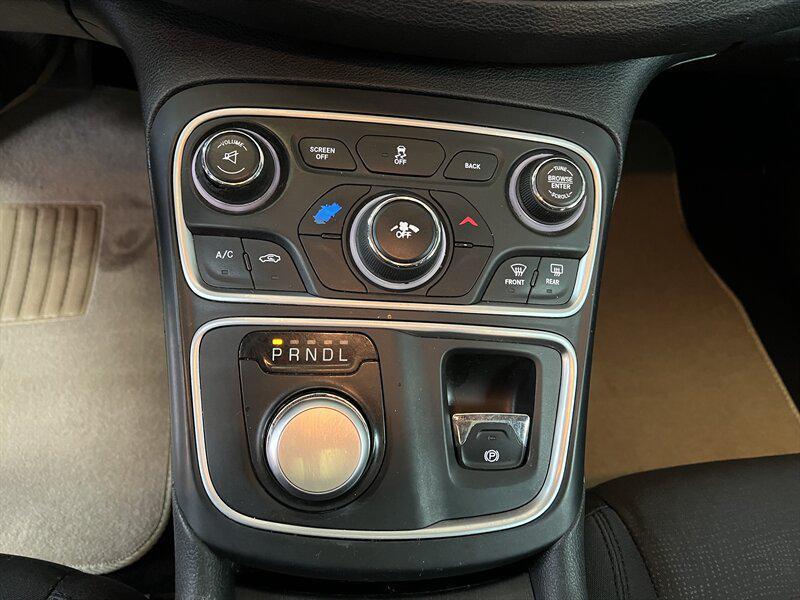 used 2015 Chrysler 200 car, priced at $7,999