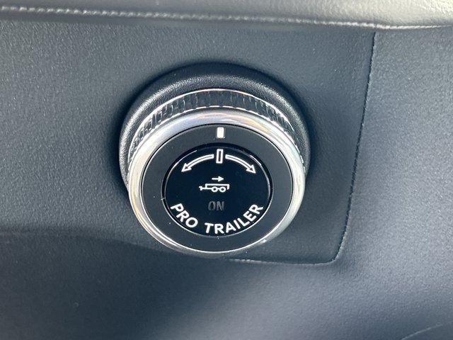 new 2025 Lincoln Navigator car, priced at $106,685