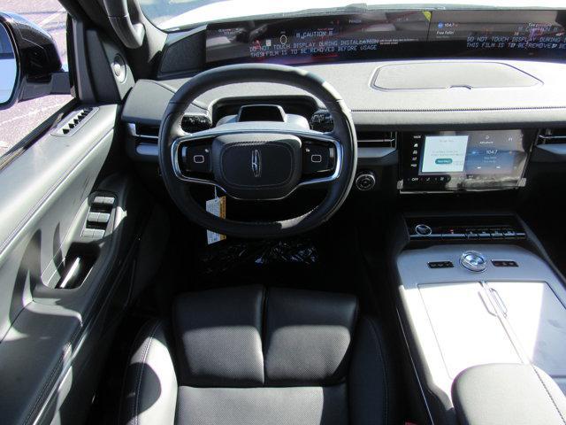 new 2025 Lincoln Navigator car, priced at $107,025