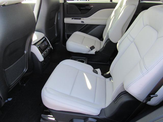 new 2025 Lincoln Aviator car, priced at $61,740