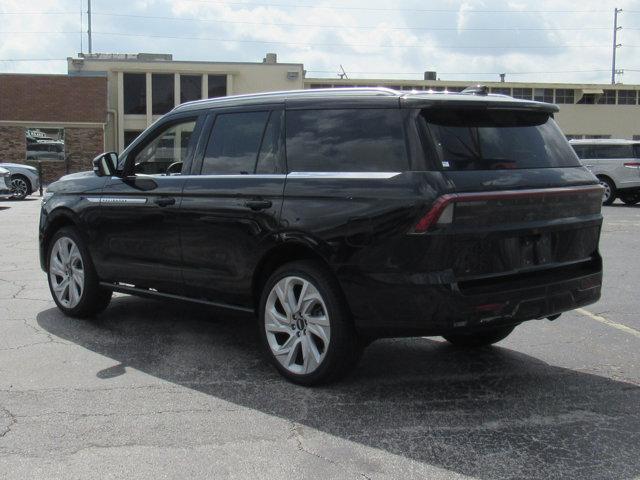new 2025 Lincoln Navigator car, priced at $108,305
