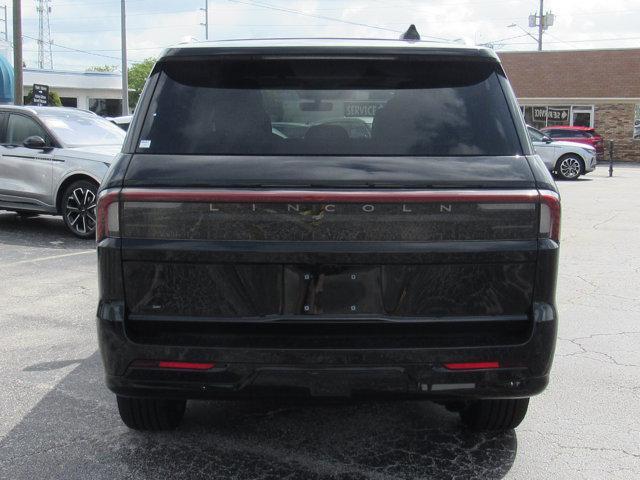 new 2025 Lincoln Navigator car, priced at $108,305