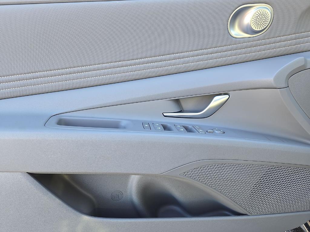 used 2025 Hyundai Elantra car, priced at $25,991