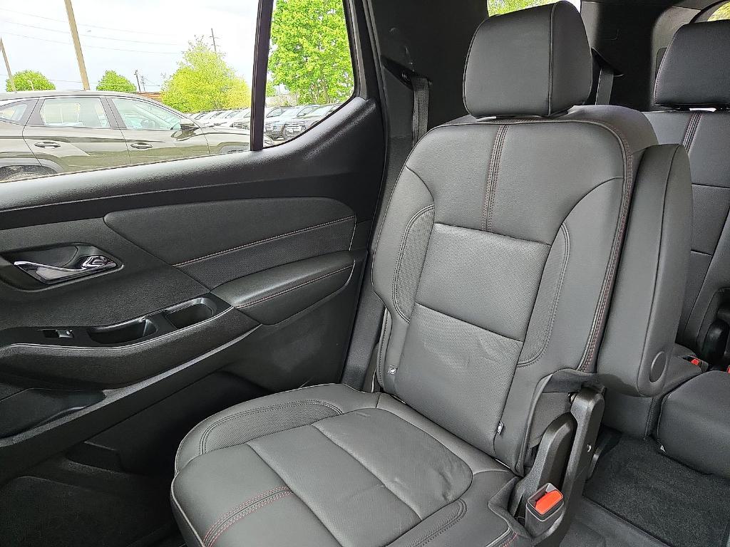 used 2023 Chevrolet Traverse car, priced at $37,980