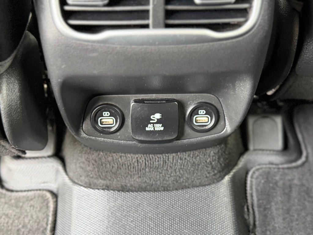 used 2021 Hyundai Santa Fe car, priced at $22,279