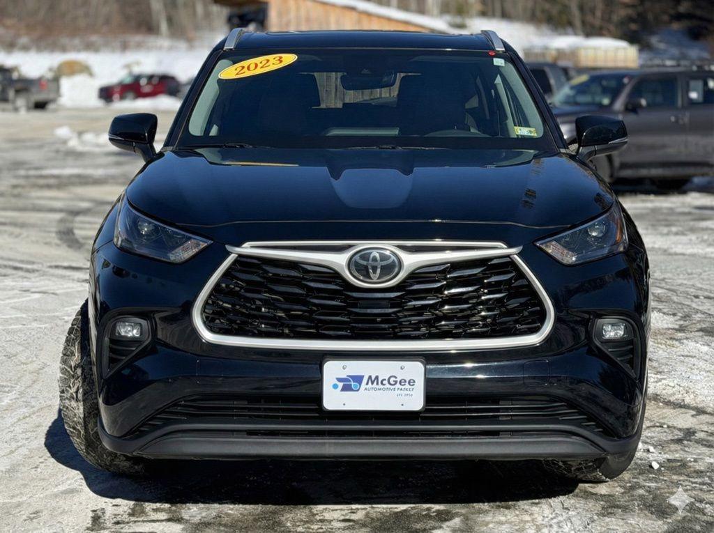 used 2023 Toyota Highlander car, priced at $32,378