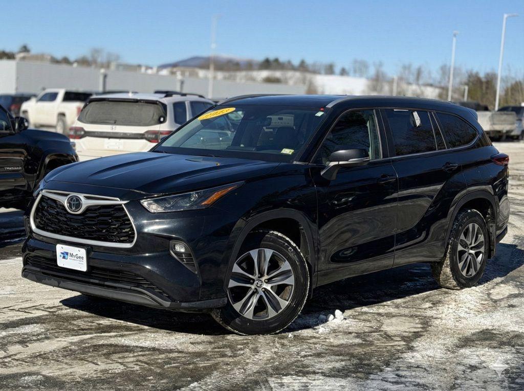 used 2023 Toyota Highlander car, priced at $32,378