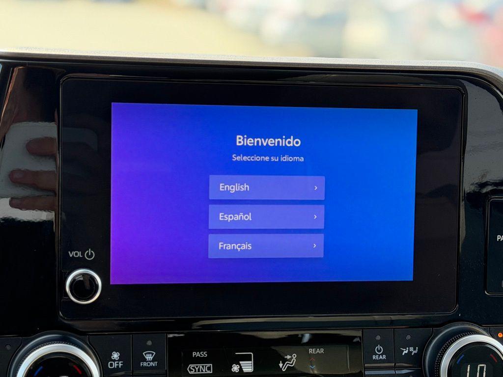 used 2023 Toyota Highlander car, priced at $36,159