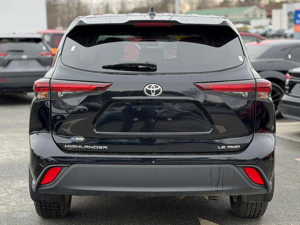 used 2024 Toyota Highlander car, priced at $37,399